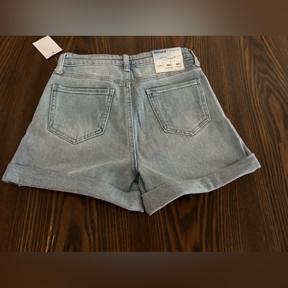 Abound Women's Denim Jean Shorts Size 4/ 24 Blue Light Wash NWT - Picture 5 of 16
